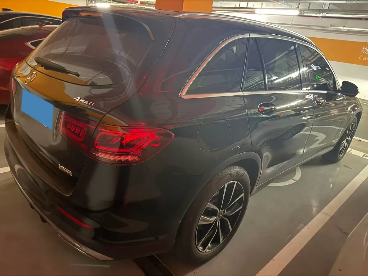 2022 Mercedes-Benz GLC Class 2.0T 197HP L4 9AT,autocango,china used car exporter,china ev exporter,chinese used car exporter,chinese used ev exporter