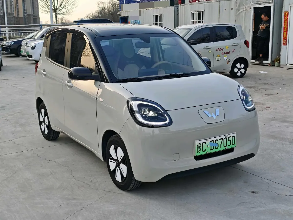 2025 WuLing HongGuang MINI EV BEV 16.2KWH,autocango,china used car exporter,china ev exporter,chinese used car exporter,chinese used ev exporter