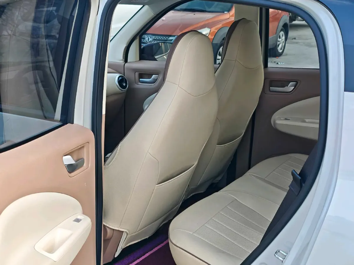 2025 WuLing HongGuang MINI EV BEV 16.2KWH,autocango,china used car exporter,china ev exporter,chinese used car exporter,chinese used ev exporter