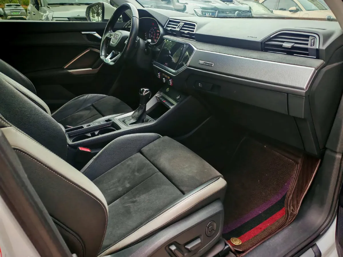 2021 Audi Q3 1.4T 150HP L4 7DCT,autocango,china used car exporter,china ev exporter,chinese used car exporter,chinese used ev exporter