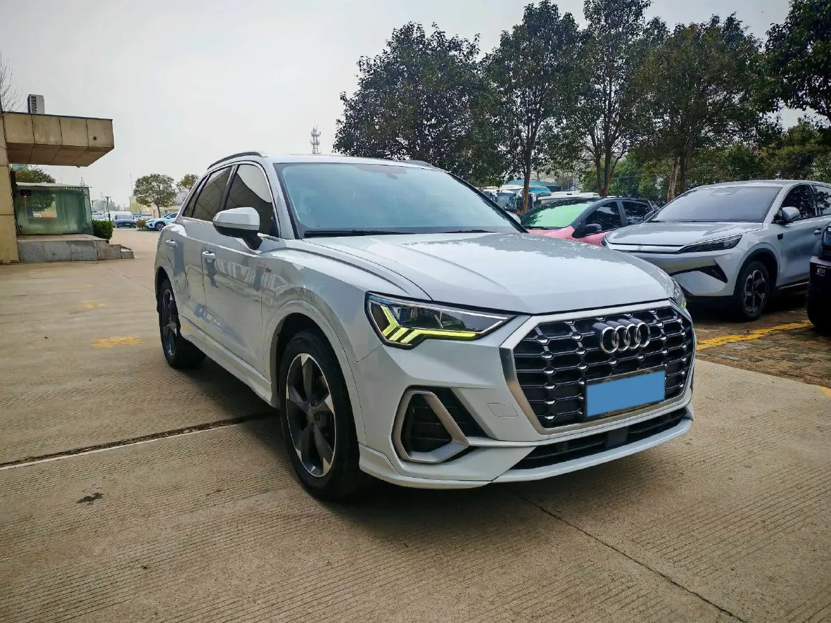 2021 Audi Q3 1.4T 150HP L4 7DCT,autocango,china used car exporter,china ev exporter,chinese used car exporter,chinese used ev exporter
