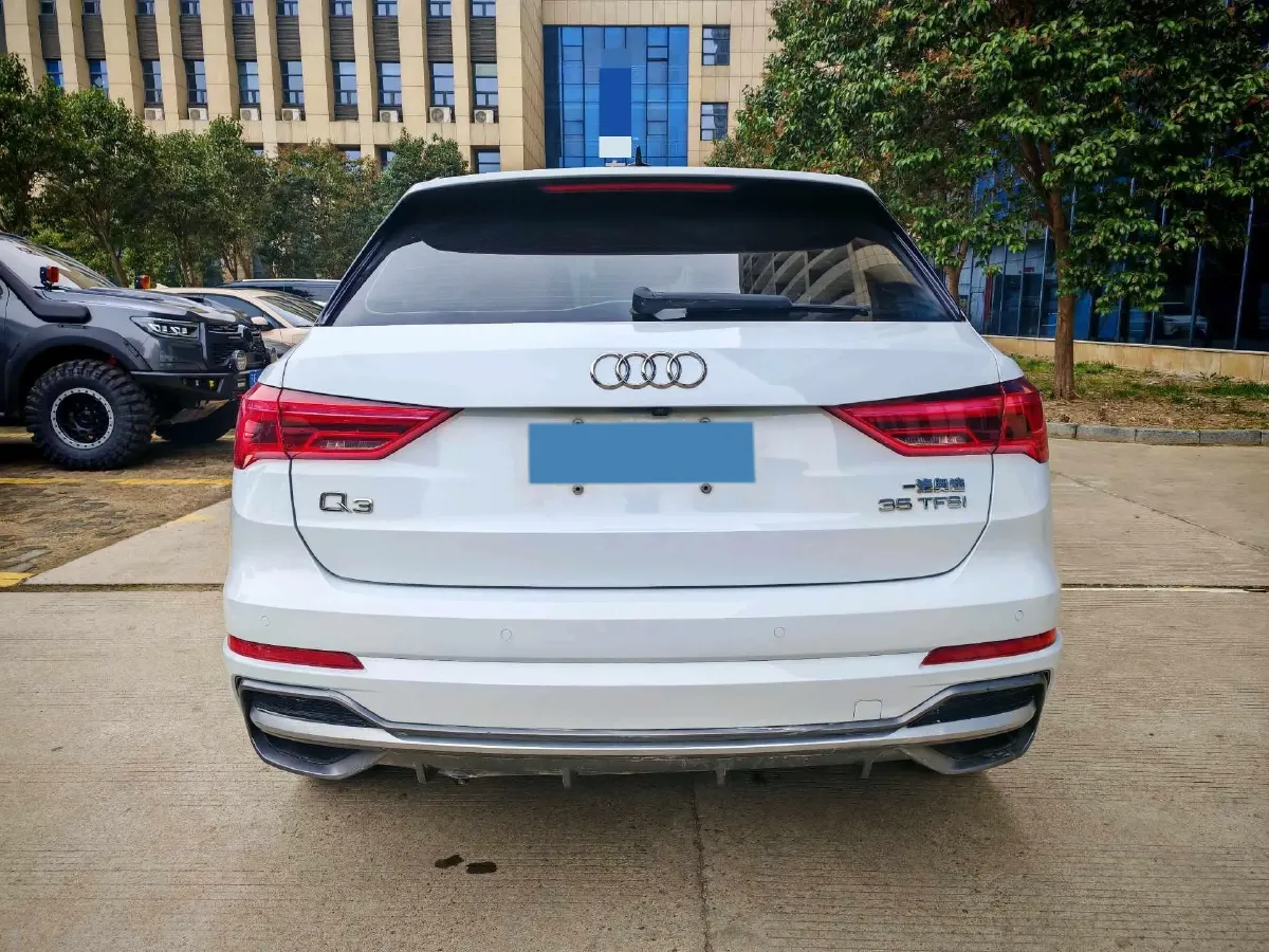 2021 Audi Q3 1.4T 150HP L4 7DCT,autocango,china used car exporter,china ev exporter,chinese used car exporter,chinese used ev exporter