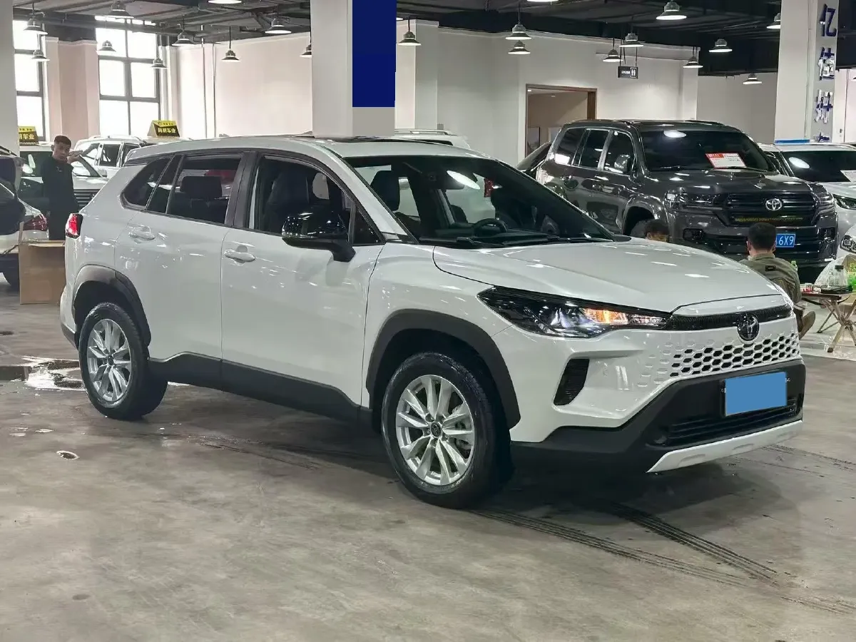 2024 Toyota Corolla Cross 2.0L 152HP L4 E-CVT Hybrid,autocango,china used car exporter,china ev exporter,chinese used car exporter,chinese used ev exporter