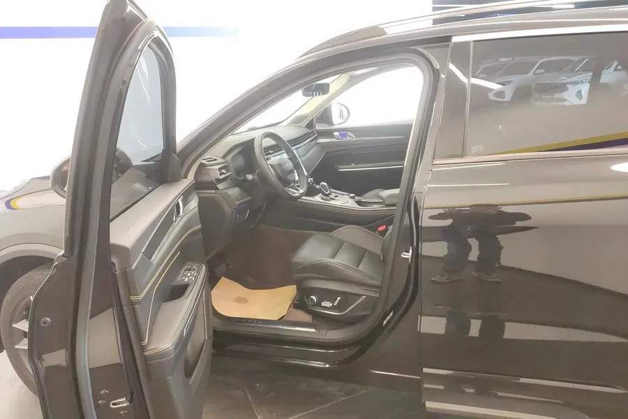 2023 MAXUS Interstellar 2.0T 261HP L4 8AT,autocango,china used car exporter,china ev exporter,chinese used car exporter,chinese used ev exporter