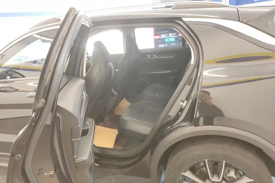 2023 MAXUS Interstellar 2.0T 261HP L4 8AT,autocango,china used car exporter,china ev exporter,chinese used car exporter,chinese used ev exporter