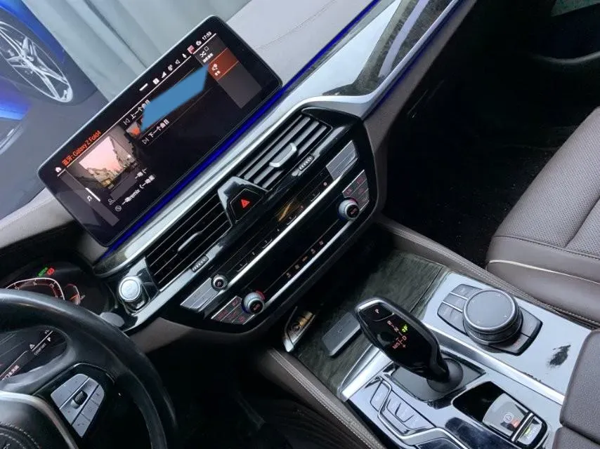 2021 BMW 5 Series 2.0T 184HP L4 8AT,autocango,china used car exporter,china ev exporter,chinese used car exporter,chinese used ev exporter