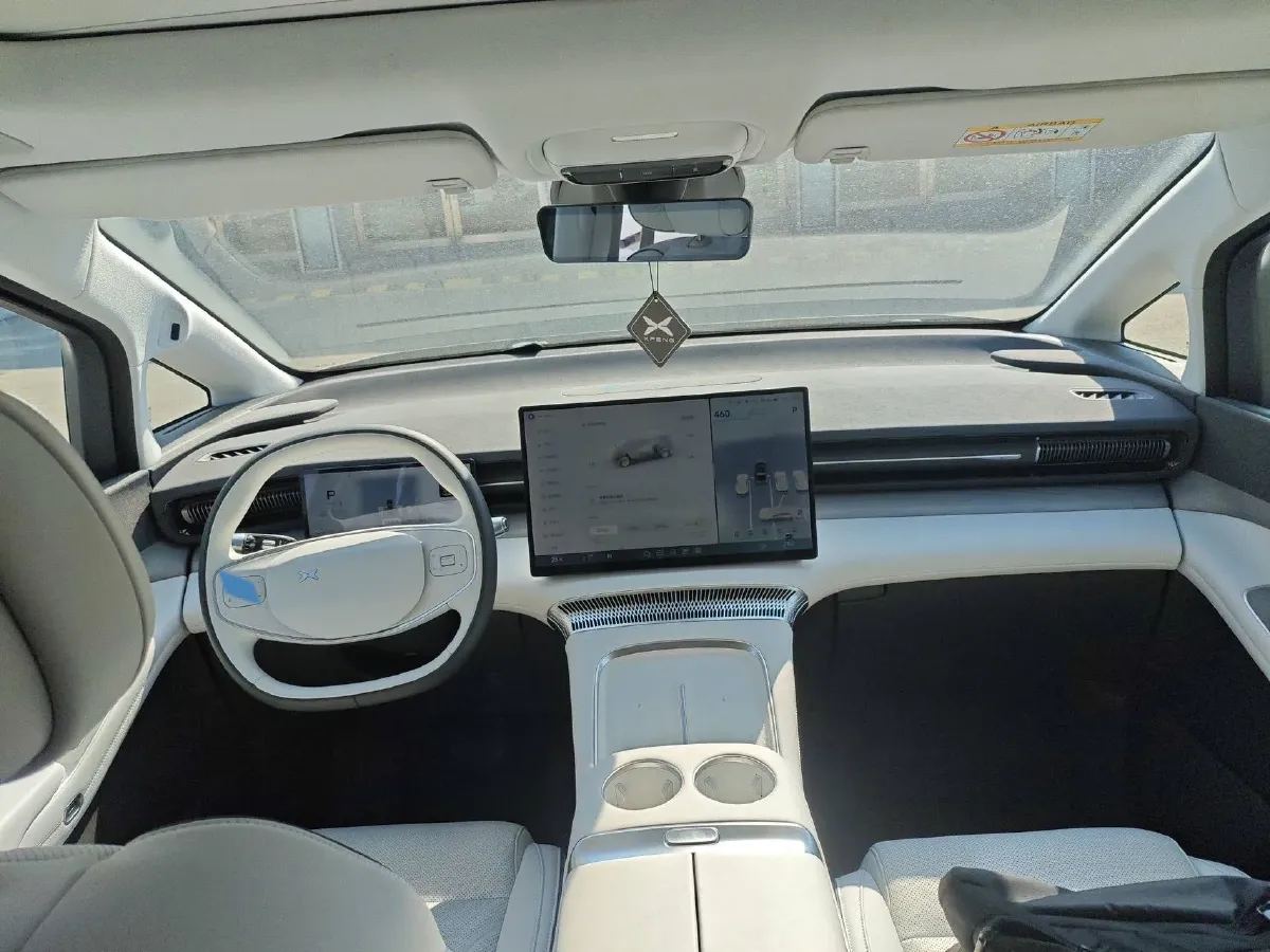 2025 Xpeng X9 BEV,autocango,china used car exporter,china ev exporter,chinese used car exporter,chinese used ev exporter