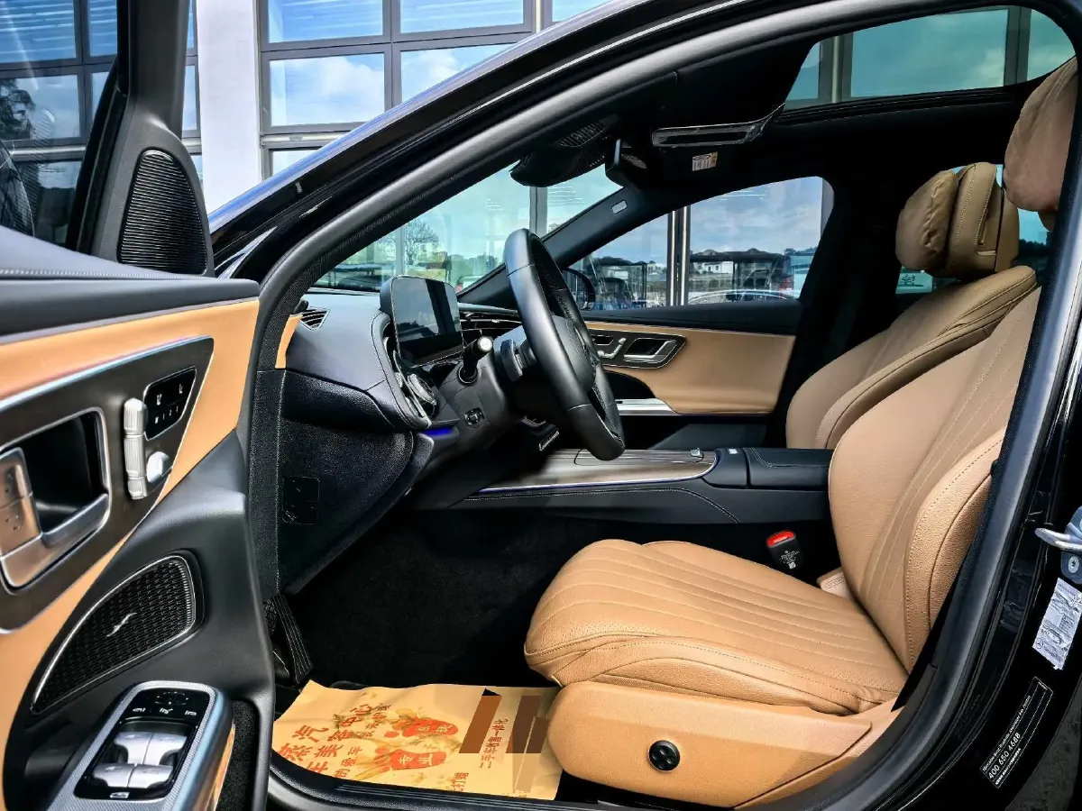 2024 Mercedes-Benz E Class 2.0T 204HP L4 9AT PHEV 25.4KWH,autocango,china used car exporter,china ev exporter,chinese used car exporter,chinese used ev exporter