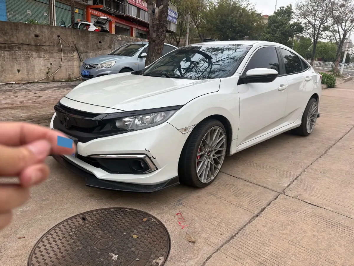 2019 Honda Civic 1.5T 177HP L4 6MT,autocango,china used car exporter,china ev exporter,chinese used car exporter,chinese used ev exporter
