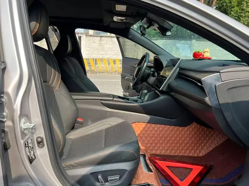 2024 Toyota Avalon 2.0L 173HP L4 CVT,autocango,china used car exporter,china ev exporter,chinese used car exporter,chinese used ev exporter