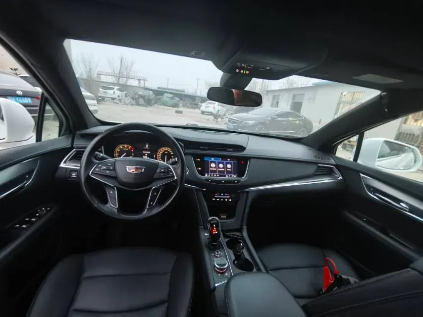 2020 Cadillac XT5 2.0T 241HP L4 9AT,autocango,china used car exporter,china ev exporter,chinese used car exporter,chinese used ev exporter