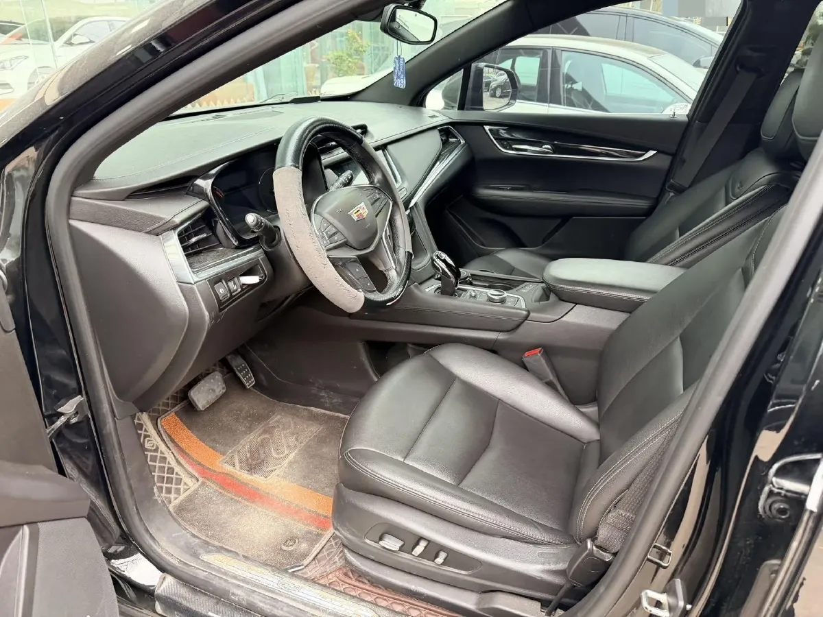 2022 Cadillac XT5 2.0T 237HP L4 9AT,autocango,china used car exporter,china ev exporter,chinese used car exporter,chinese used ev exporter