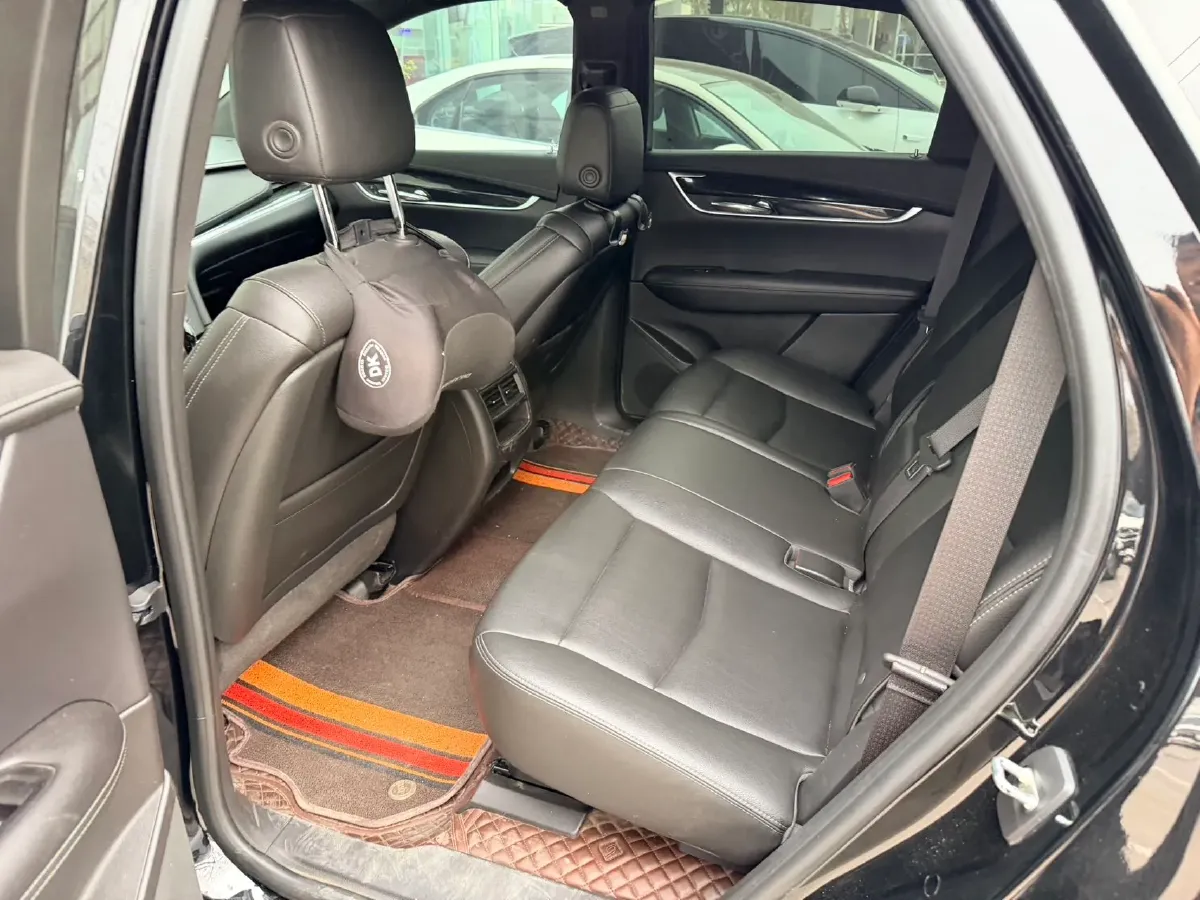 2022 Cadillac XT5 2.0T 237HP L4 9AT,autocango,china used car exporter,china ev exporter,chinese used car exporter,chinese used ev exporter