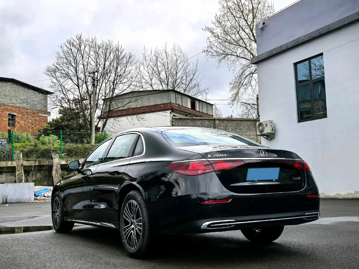 2026 Mercedes-Benz E Class 2.0T 204HP L4 9AT,autocango,china used car exporter,china ev exporter,chinese used car exporter,chinese used ev exporter