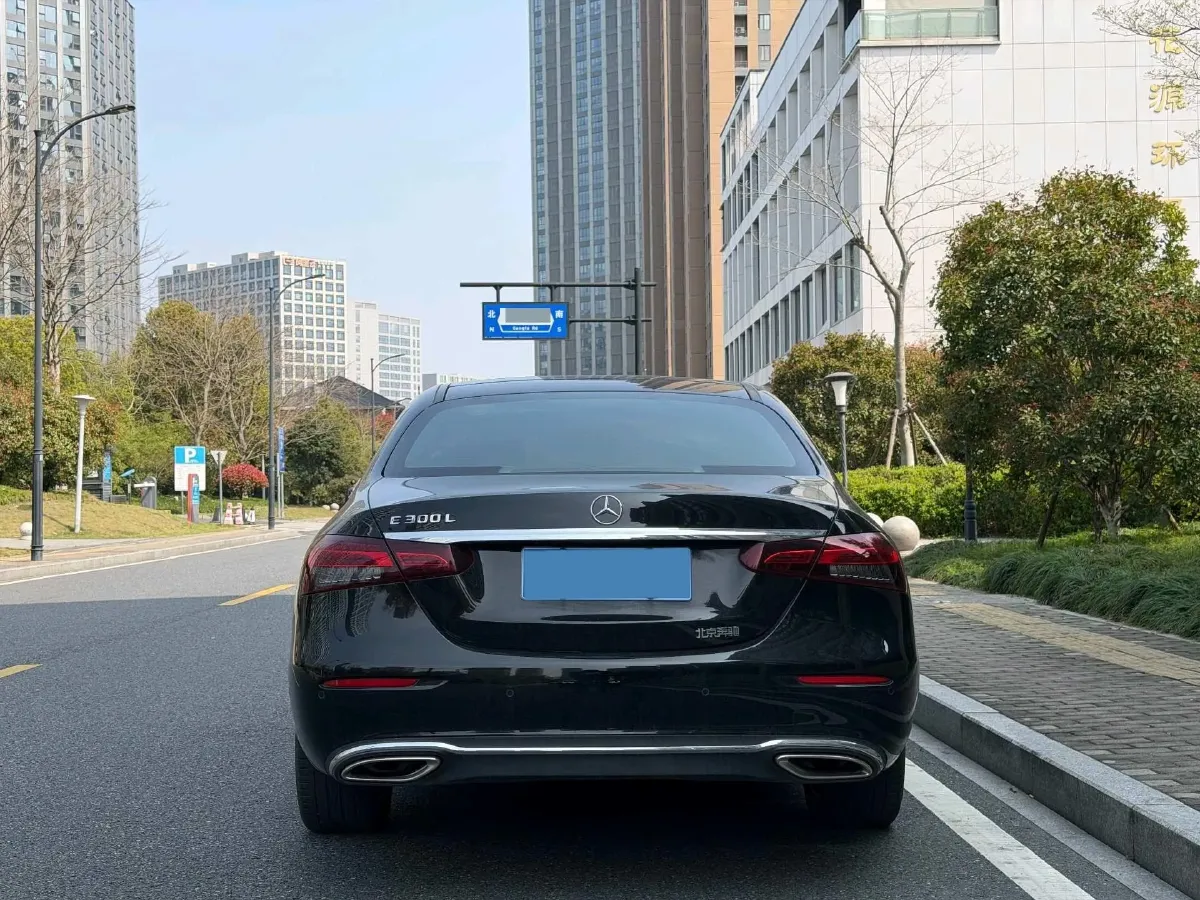 2022 Mercedes-Benz E Class 2.0T 258HP L4 9AT,autocango,china used car exporter,china ev exporter,chinese used car exporter,chinese used ev exporter