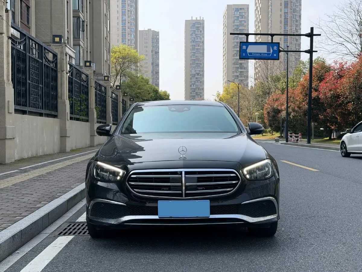 2022 Mercedes-Benz E Class 2.0T 258HP L4 9AT,autocango,china used car exporter,china ev exporter,chinese used car exporter,chinese used ev exporter