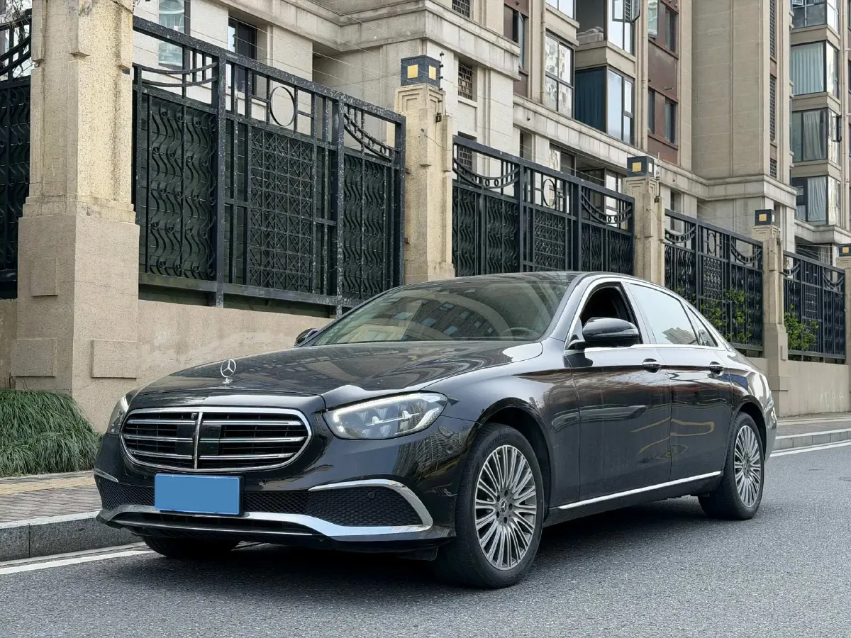 2022 Mercedes-Benz E Class 2.0T 258HP L4 9AT,autocango,china used car exporter,china ev exporter,chinese used car exporter,chinese used ev exporter