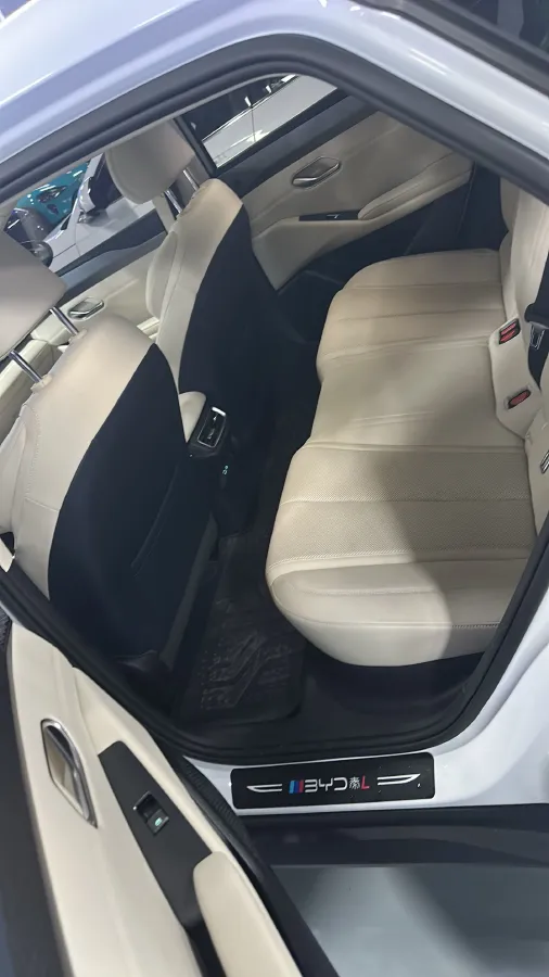 2025 BYD QinL BEV,autocango,china used car exporter,china ev exporter,chinese used car exporter,chinese used ev exporter