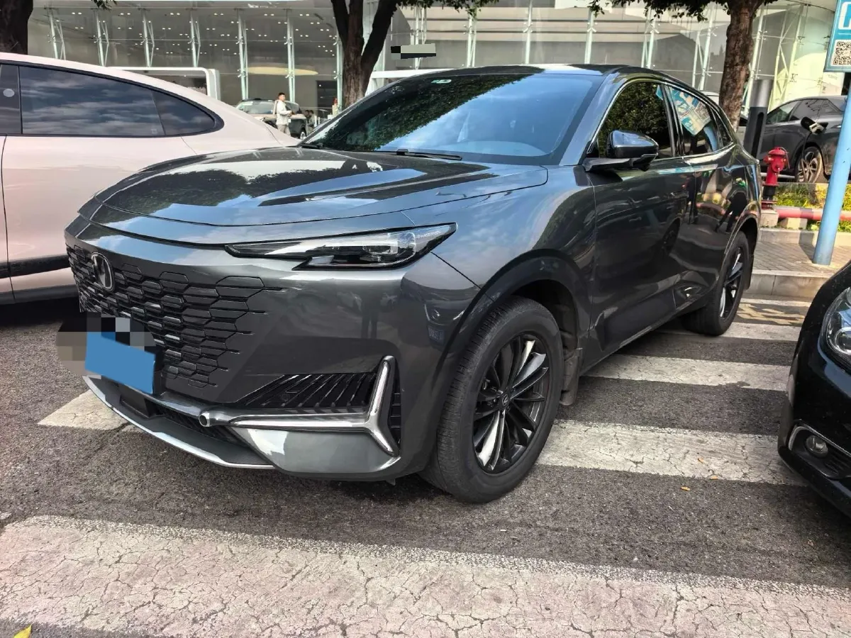 2021 ChangAn UNI-K 2.0T 233HP L4 8AT,autocango,china used car exporter,china ev exporter,chinese used car exporter,chinese used ev exporter