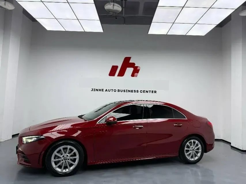 2020 Mercedes-Benz A Class 1.3T 163HP L4 7DCT,autocango,china used car exporter,china ev exporter,chinese used car exporter,chinese used ev exporter
