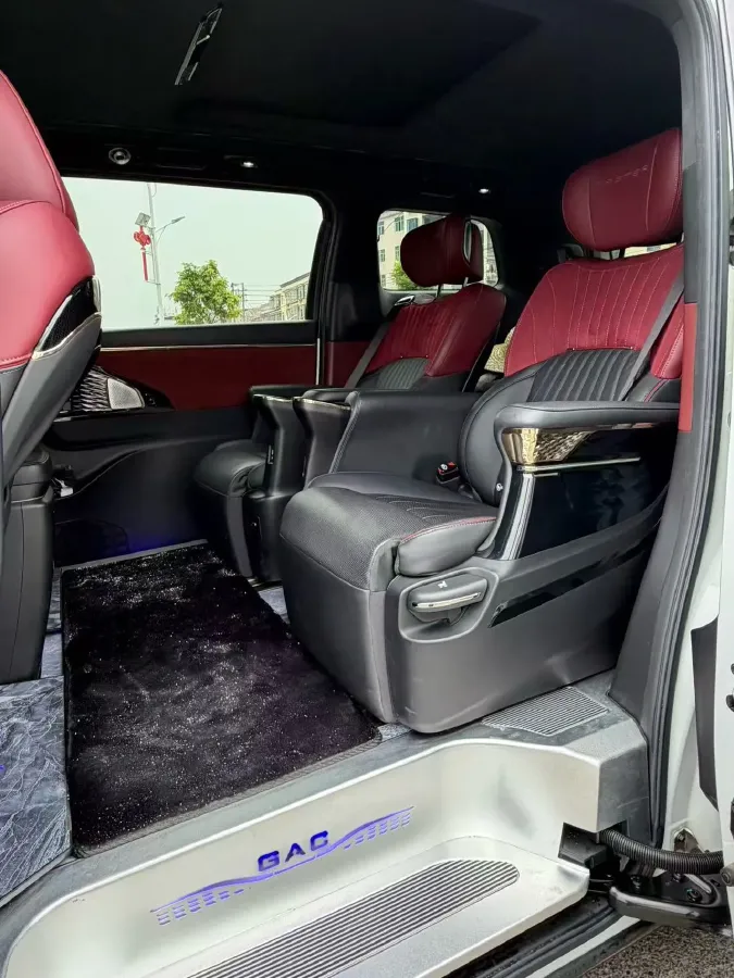 2023 GAC Trumpchi M8 2.0T 252HP L4 8AT,autocango,china used car exporter,china ev exporter,chinese used car exporter,chinese used ev exporter