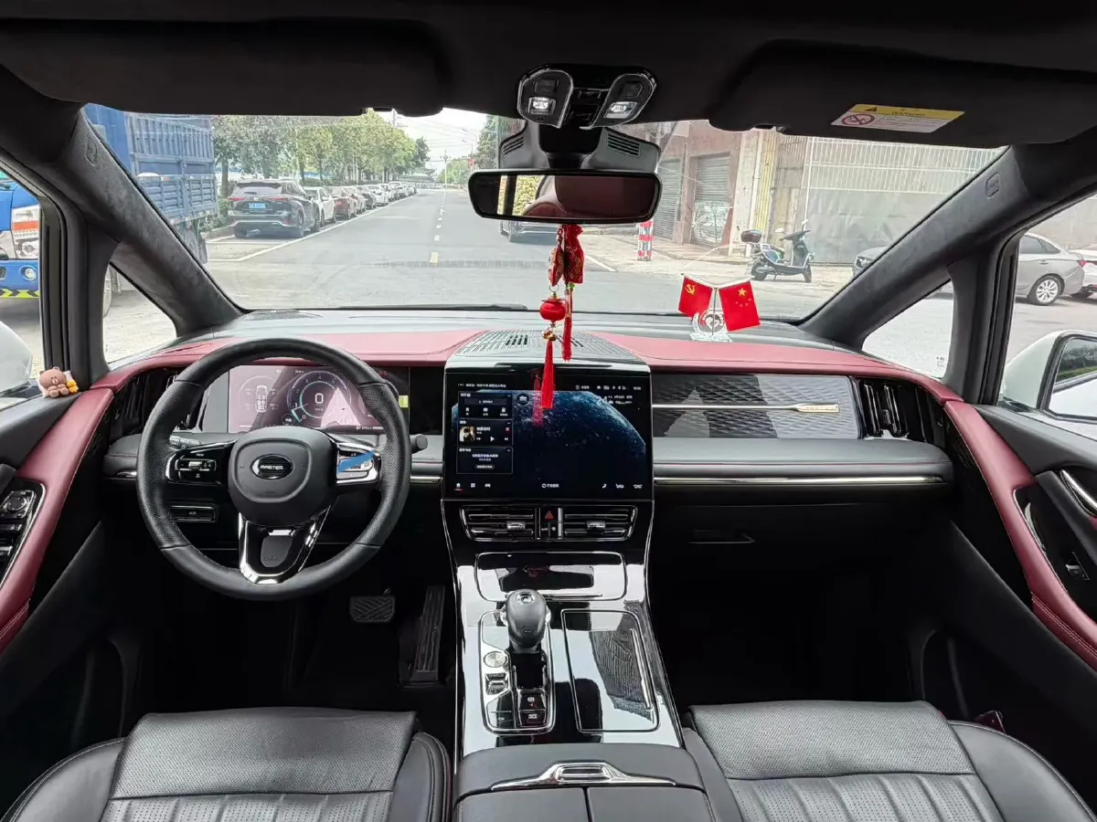 2023 GAC Trumpchi M8 2.0T 252HP L4 8AT,autocango,china used car exporter,china ev exporter,chinese used car exporter,chinese used ev exporter