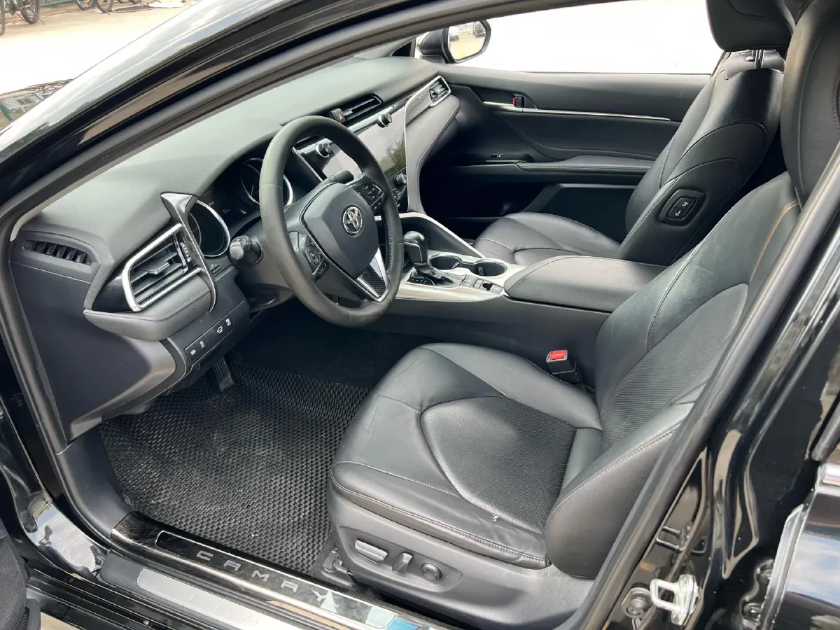 2019 Toyota Camry 2.5L 178HP L4 E-CVT Hybrid,autocango,china used car exporter,china ev exporter,chinese used car exporter,chinese used ev exporter