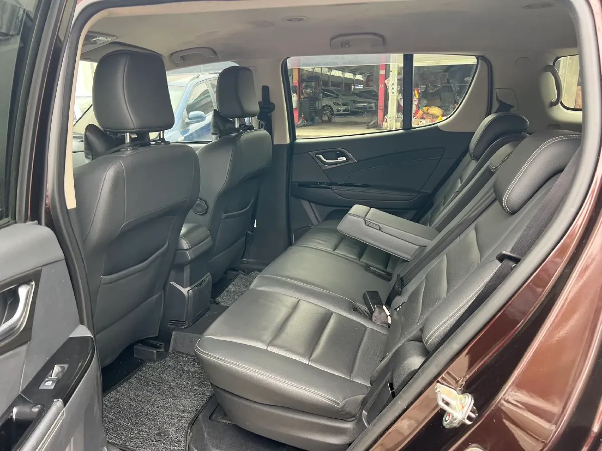 2018 Isuzu Mu-X 3.0T 177HP L4 6AT,autocango,china used car exporter,china ev exporter,chinese used car exporter,chinese used ev exporter