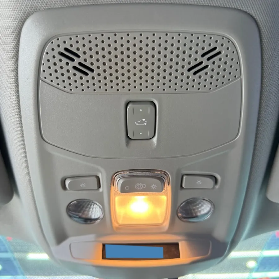 2022 Peugeot 2008 1.2T 136HP L3 6DCT,autocango,china used car exporter,china ev exporter,chinese used car exporter,chinese used ev exporter