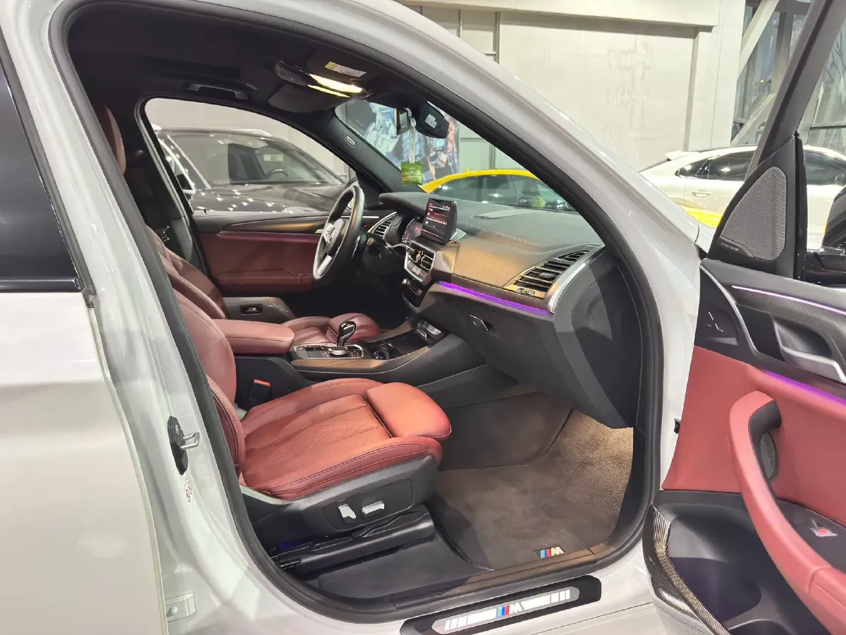 2022 BMW X3 2.0T 252HP L4 8AT,autocango,china used car exporter,china ev exporter,chinese used car exporter,chinese used ev exporter