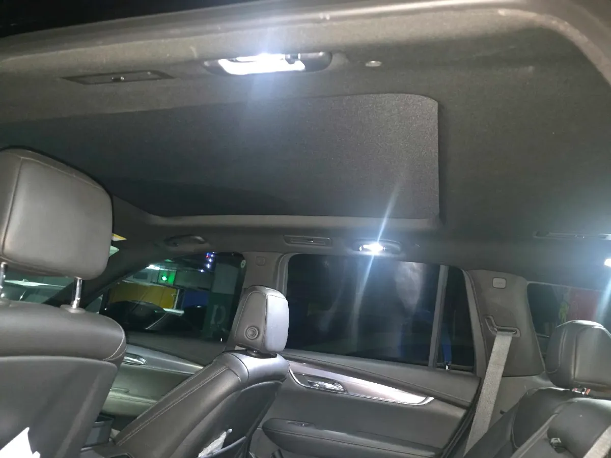 2022 Cadillac XT6 2.0T 237HP L4 9AT,autocango,china used car exporter,china ev exporter,chinese used car exporter,chinese used ev exporter