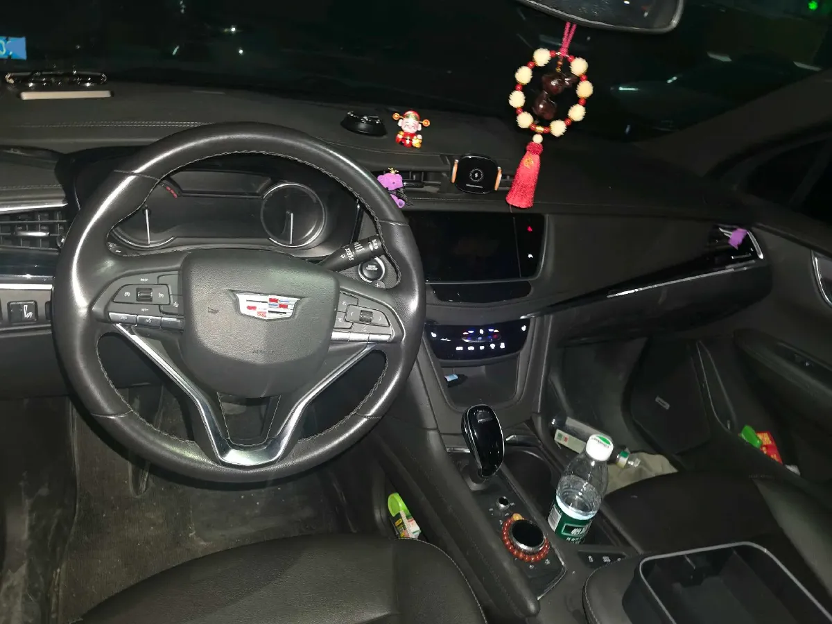 2022 Cadillac XT6 2.0T 237HP L4 9AT,autocango,china used car exporter,china ev exporter,chinese used car exporter,chinese used ev exporter