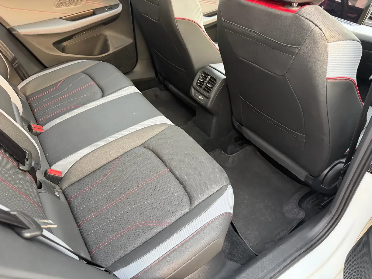 2025 Volkswagen Lamando 1.4T 150HP L4 7DCT,autocango,china used car exporter,china ev exporter,chinese used car exporter,chinese used ev exporter