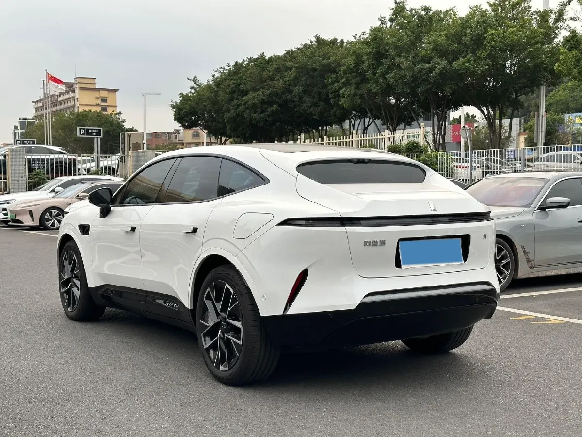 2025 Avatr 11 BEV,autocango,china used car exporter,china ev exporter,chinese used car exporter,chinese used ev exporter