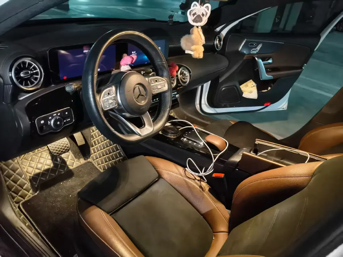 2022 Mercedes-Benz A Class 1.3T 163HP L4 7DCT,autocango,china used car exporter,china ev exporter,chinese used car exporter,chinese used ev exporter