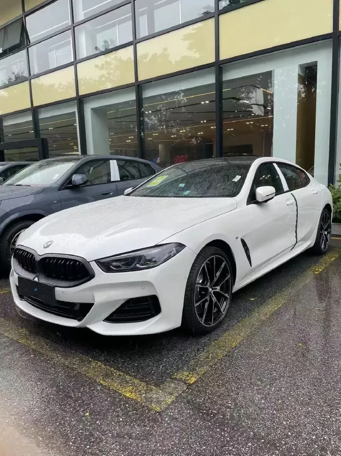 2022 BMW 8 Series 3.0T 333HP L6 8AT,autocango,china used car exporter,china ev exporter,chinese used car exporter,chinese used ev exporter