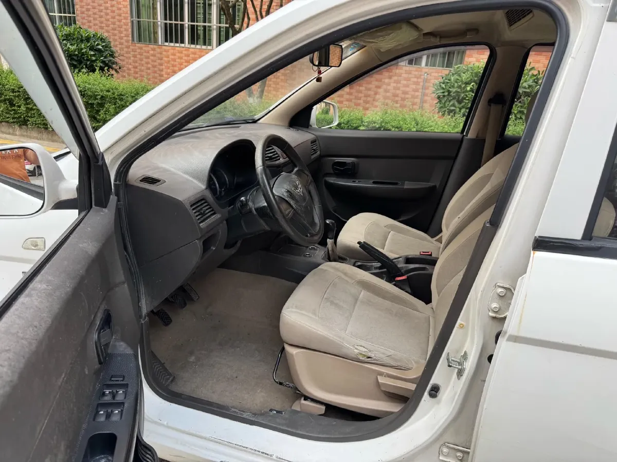 2016 WuLing HongGuang 1.5L 112HP L4 5MT,autocango,china used car exporter,china ev exporter,chinese used car exporter,chinese used ev exporter