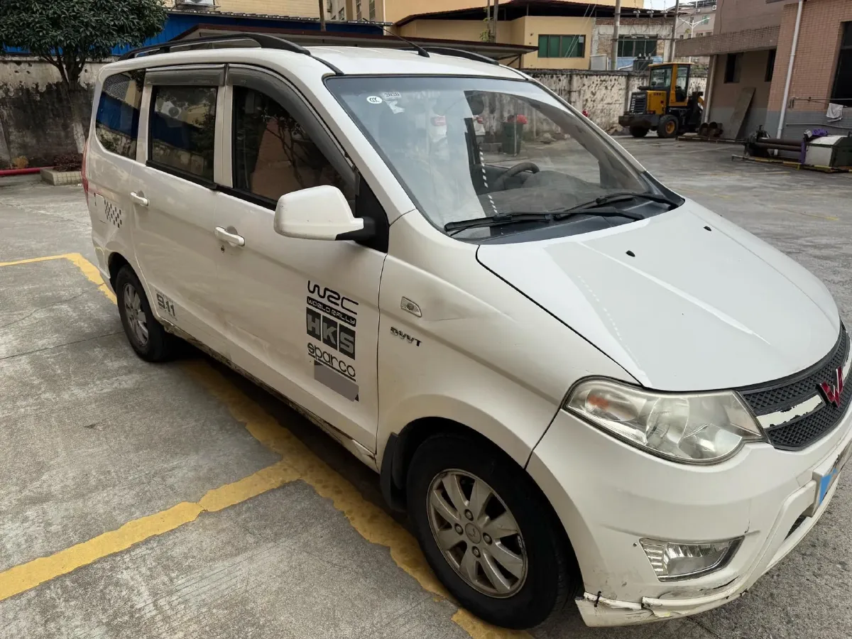 2016 WuLing HongGuang 1.5L 112HP L4 5MT,autocango,china used car exporter,china ev exporter,chinese used car exporter,chinese used ev exporter