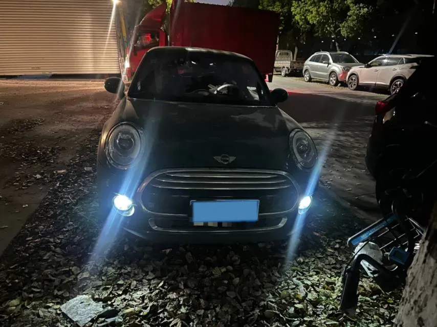 2017 MINI MINI 1.5T 136HP L3 6AT,autocango,china used car exporter,china ev exporter,chinese used car exporter,chinese used ev exporter