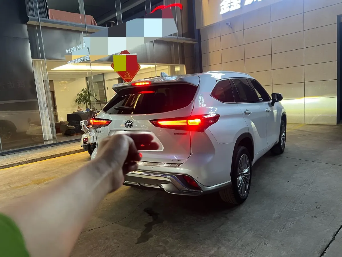 2022 Toyota Highlander 2.5L 192HP L4 E-CVT Hybrid,autocango,china used car exporter,china ev exporter,chinese used car exporter,chinese used ev exporter