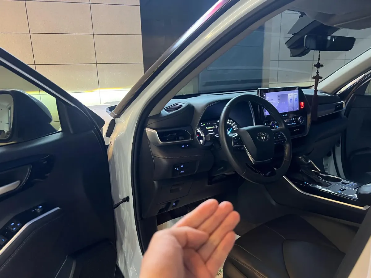 2022 Toyota Highlander 2.5L 192HP L4 E-CVT Hybrid,autocango,china used car exporter,china ev exporter,chinese used car exporter,chinese used ev exporter