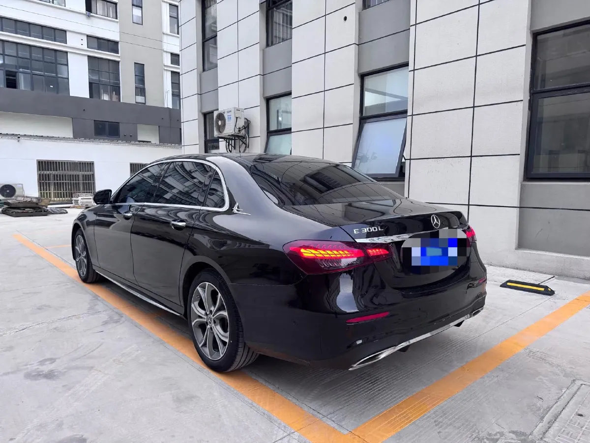2022 Mercedes-Benz E Class 2.0T 258HP L4 9AT,autocango,china used car exporter,china ev exporter,chinese used car exporter,chinese used ev exporter