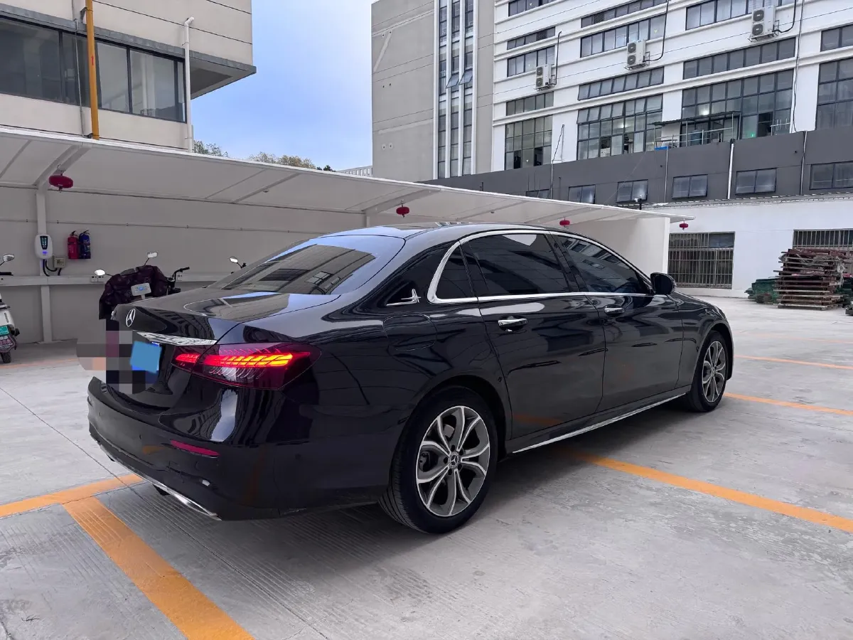 2022 Mercedes-Benz E Class 2.0T 258HP L4 9AT,autocango,china used car exporter,china ev exporter,chinese used car exporter,chinese used ev exporter