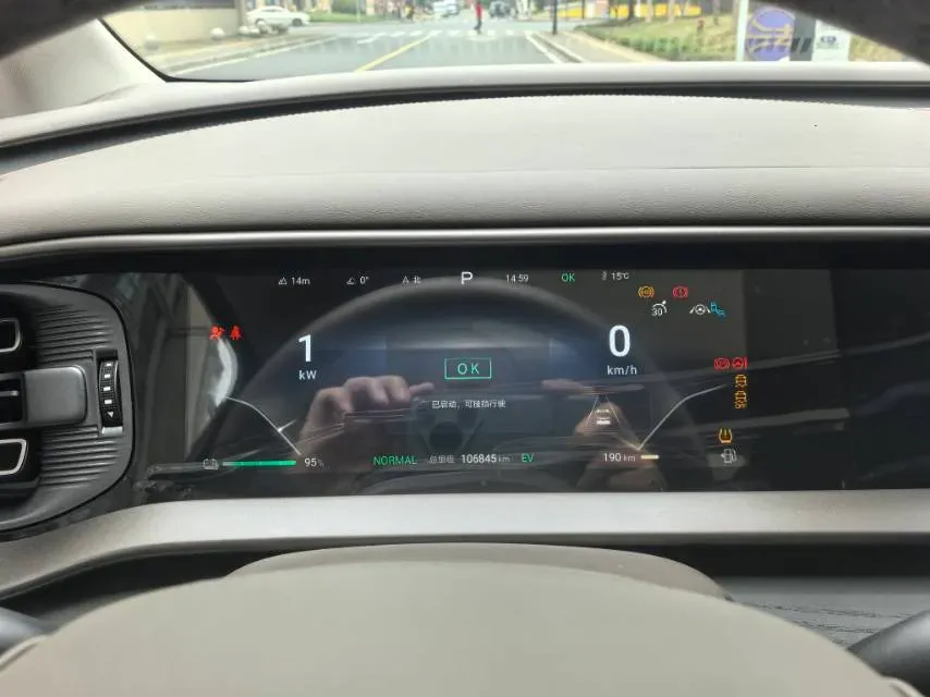 2022 Mercedes-Benz GLC Class 2.0T 197HP L4 9AT,autocango,china used car exporter,china ev exporter,chinese used car exporter,chinese used ev exporter