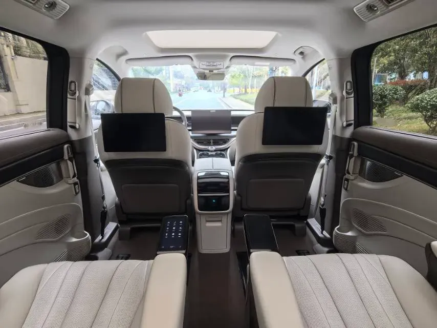 2022 Mercedes-Benz GLC Class 2.0T 197HP L4 9AT,autocango,china used car exporter,china ev exporter,chinese used car exporter,chinese used ev exporter