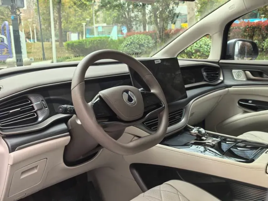 2022 Mercedes-Benz GLC Class 2.0T 197HP L4 9AT,autocango,china used car exporter,china ev exporter,chinese used car exporter,chinese used ev exporter