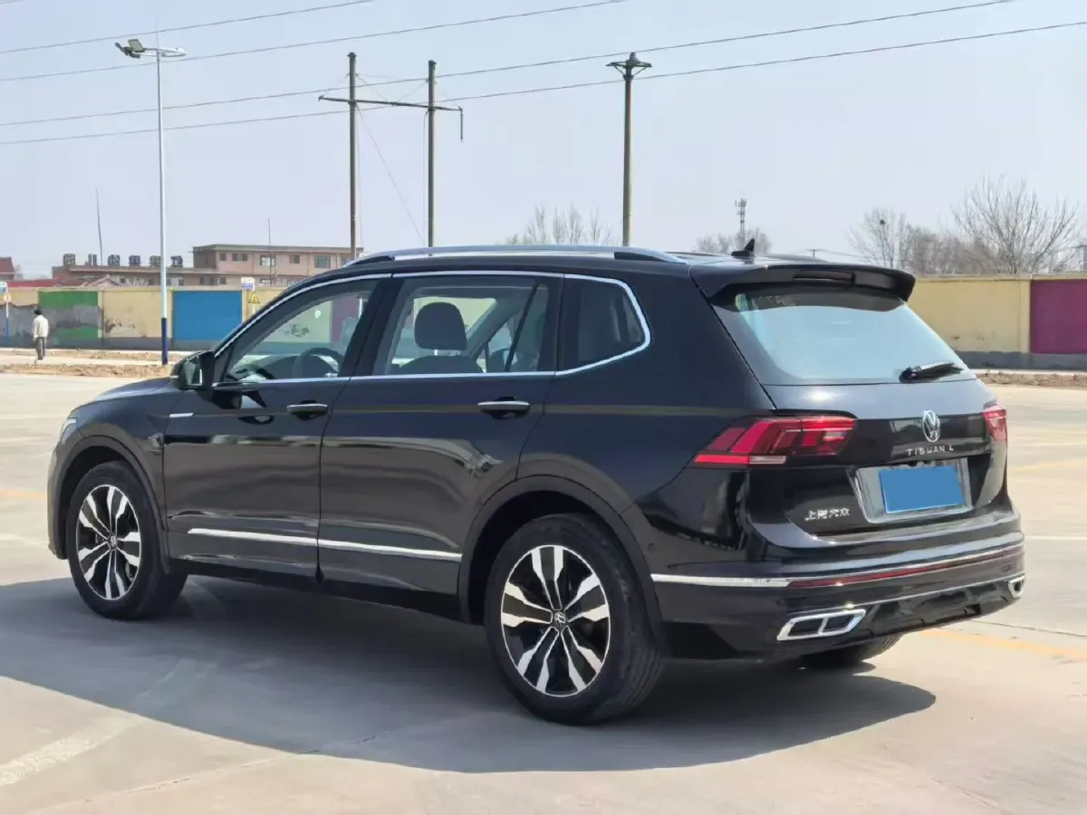 2024 Volkswagen Tiguan L 2.0T 186HP L4 7DCT,autocango,china used car exporter,china ev exporter,chinese used car exporter,chinese used ev exporter