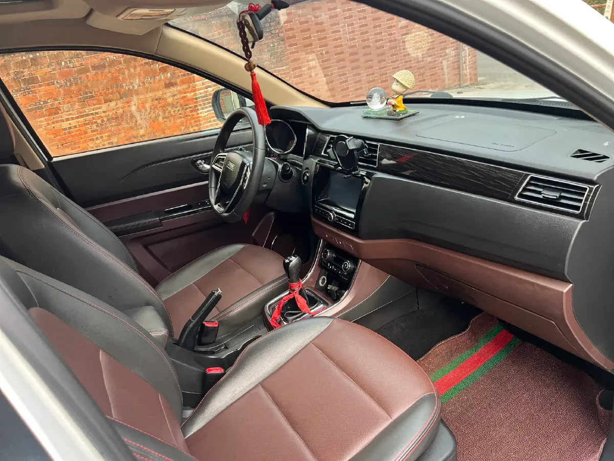 2016 LiFan MaiWei 1.5L 109HP L4 5MT,autocango,china used car exporter,china ev exporter,chinese used car exporter,chinese used ev exporter