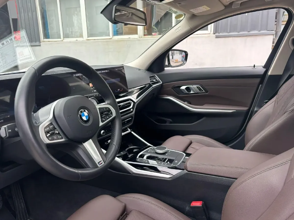 2024 BMW 3 Series 2.0T 156HP L4 8AT,autocango,china used car exporter,china ev exporter,chinese used car exporter,chinese used ev exporter