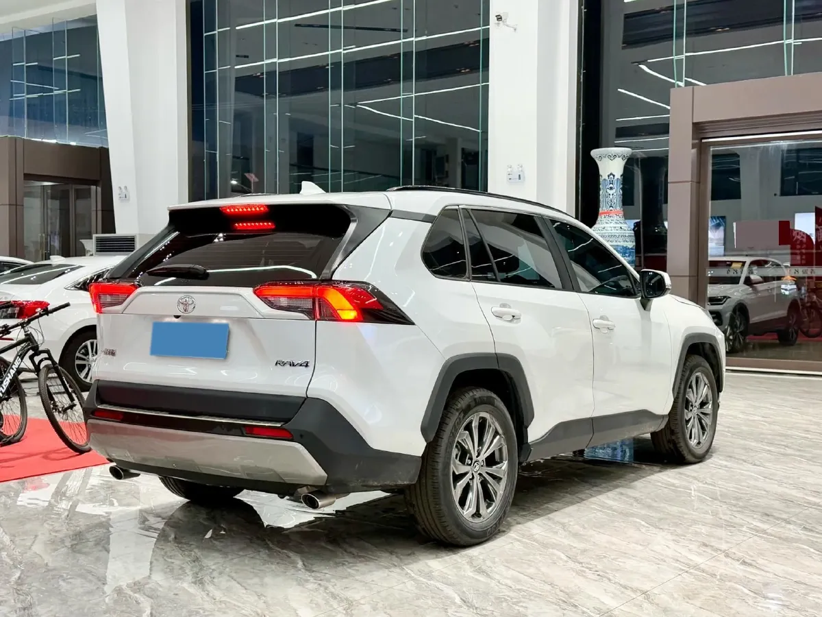 2023 Toyota RAV4 2.0L 171HP L4 CVT,autocango,china used car exporter,china ev exporter,chinese used car exporter,chinese used ev exporter